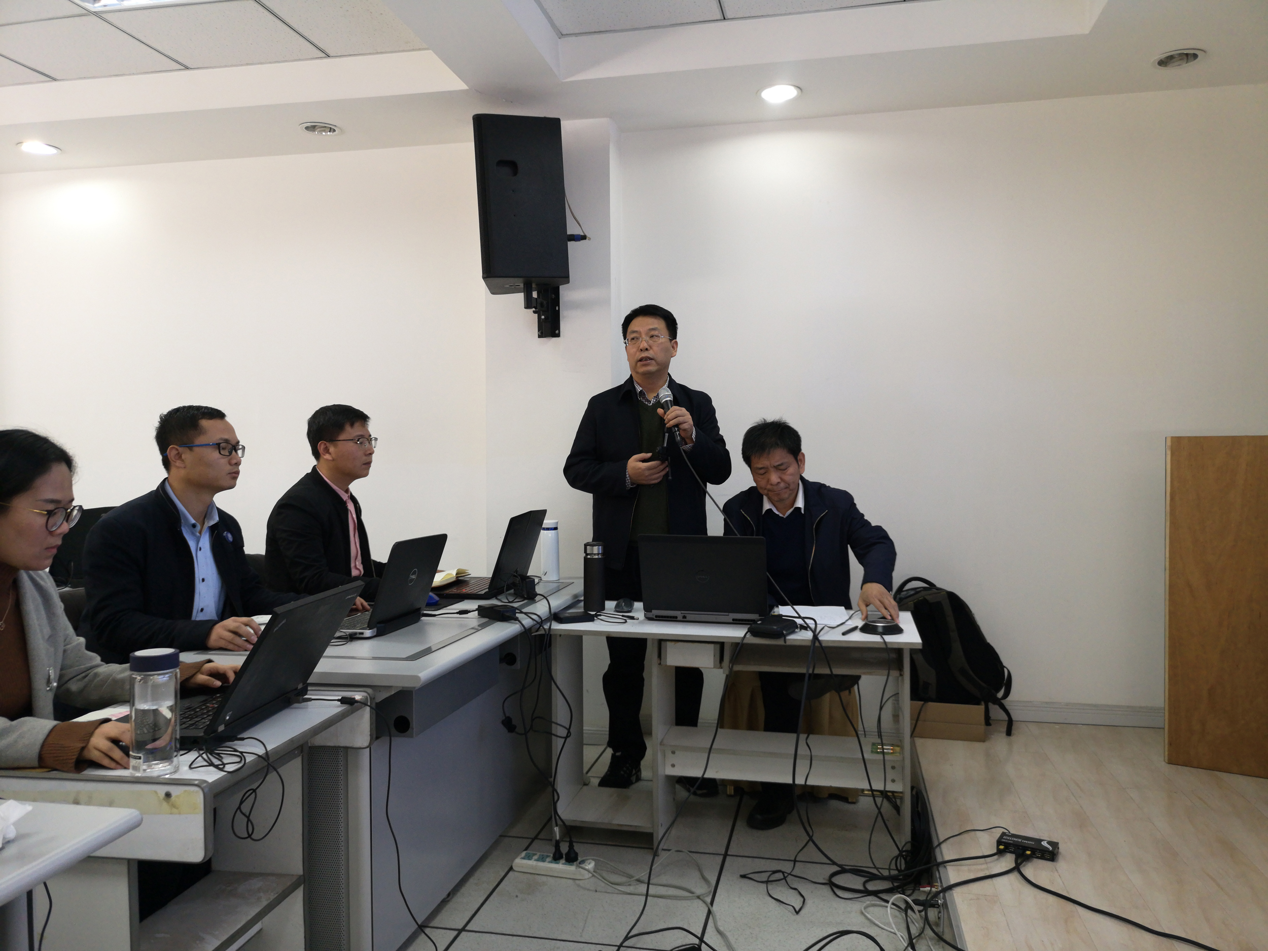 冰球突破-冰球电游豪华版_MG冰球游戏