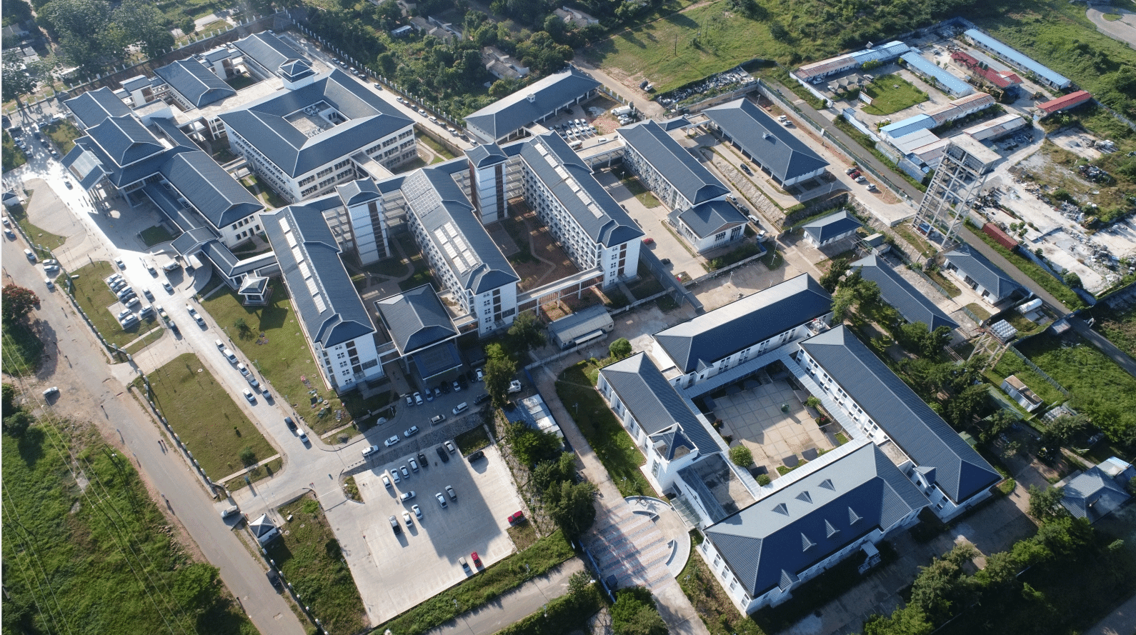 山西建投国际冰球突破集团承建的援赞比亚医院利维·姆瓦纳瓦萨医院项目获商务部“优良工程”评定